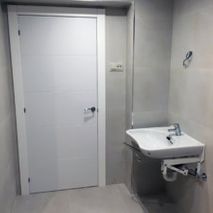 Cubo3 Studio puerta de baño